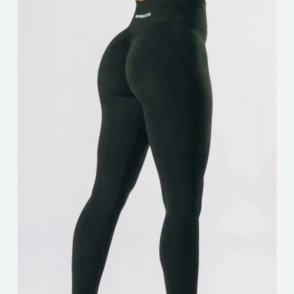 Amplify Leggings in Evergreen